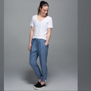 LULULEMON ATHLETICA CITY JOGGER